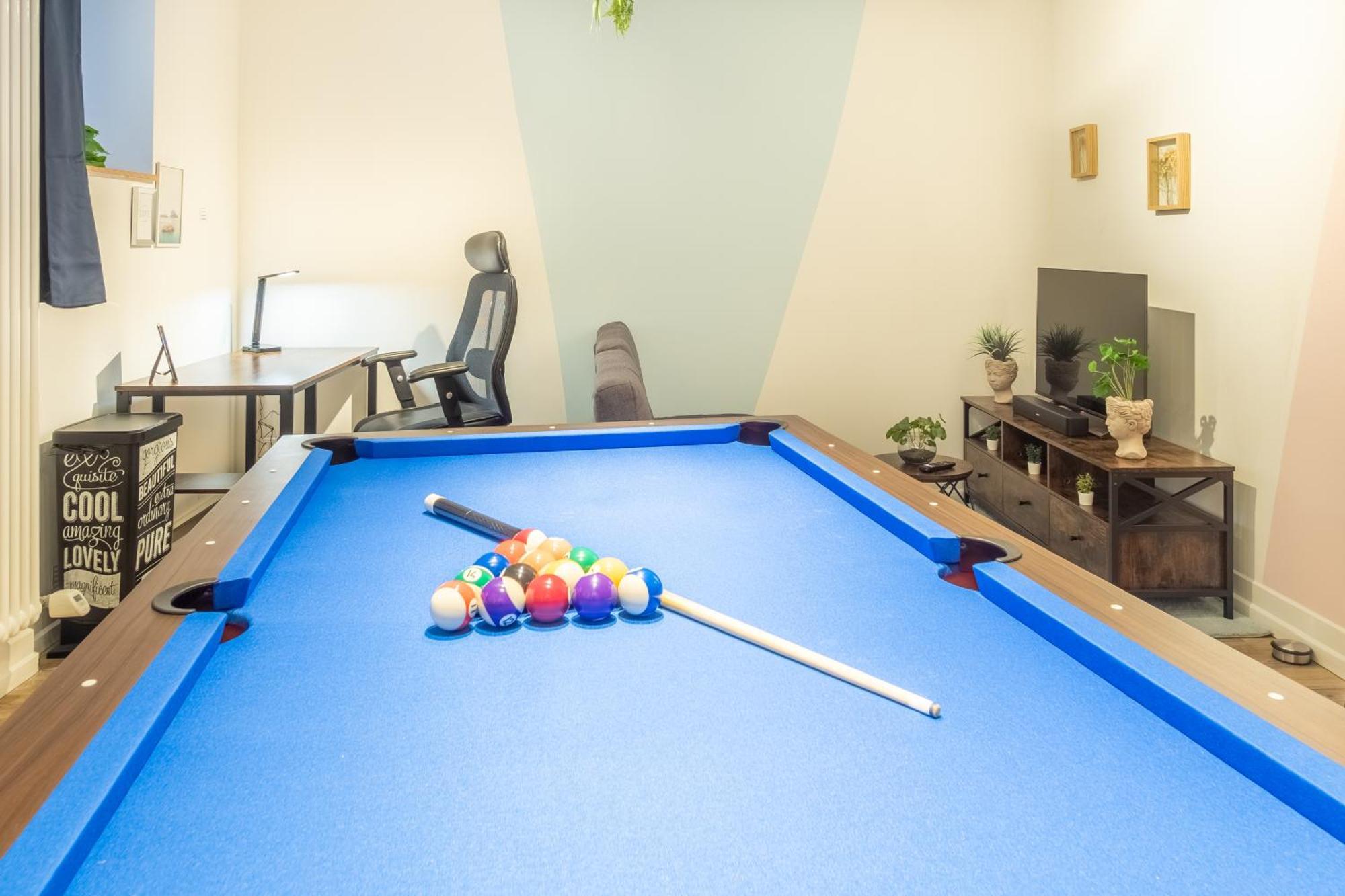 Pool Table Heaven, Workstation, 4K Tv, Netflix Apartment Leipzig Ngoại thất bức ảnh