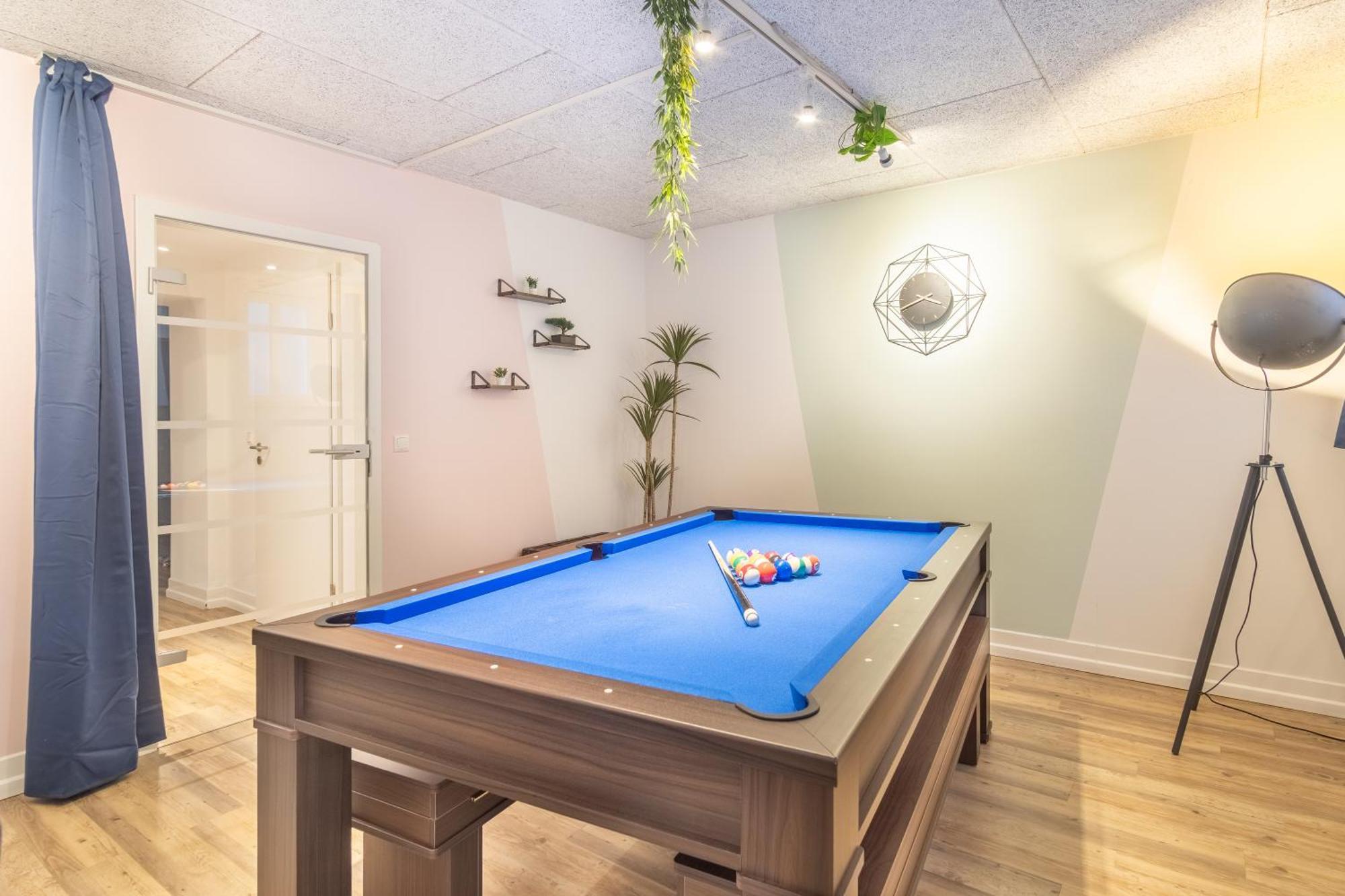 Pool Table Heaven, Workstation, 4K Tv, Netflix Apartment Leipzig Ngoại thất bức ảnh